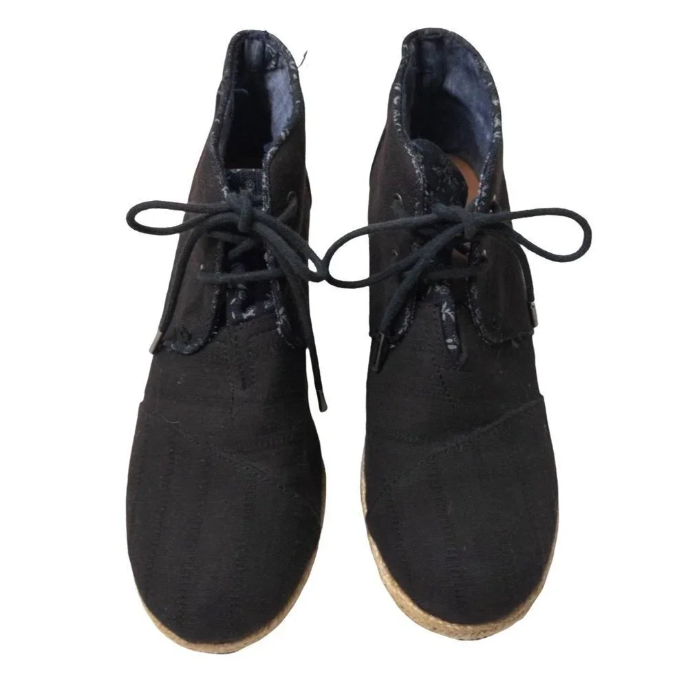 Toms desert wedge